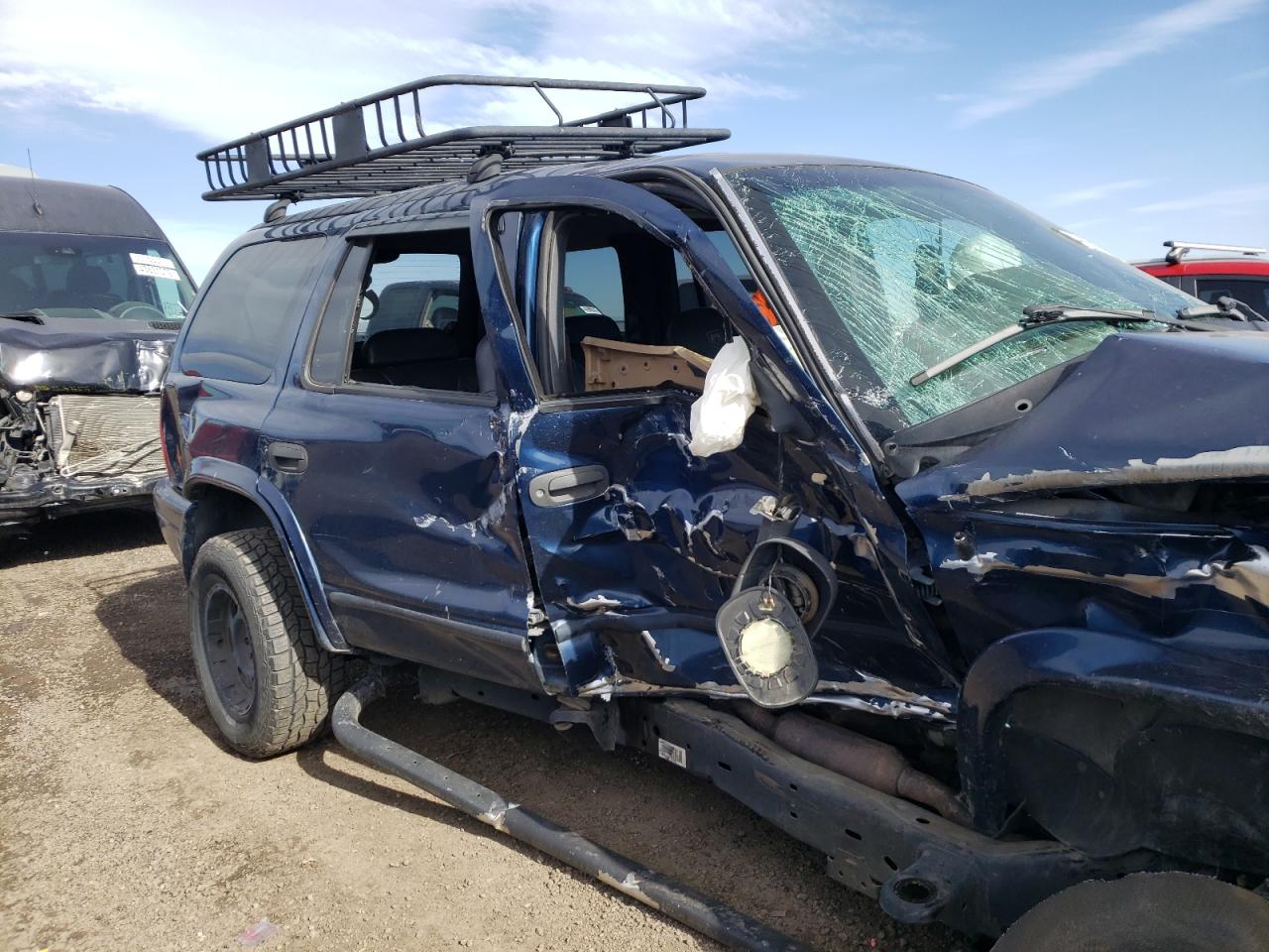 Photo 9 from auction – 2000 DODGE DURANGO with VIN 1B4HS28Z1YF195608