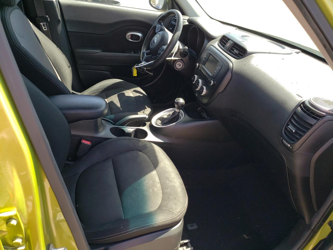 Photo 5 from auction – 2017 KIA SOUL with VIN KNDJN2A23H7887582