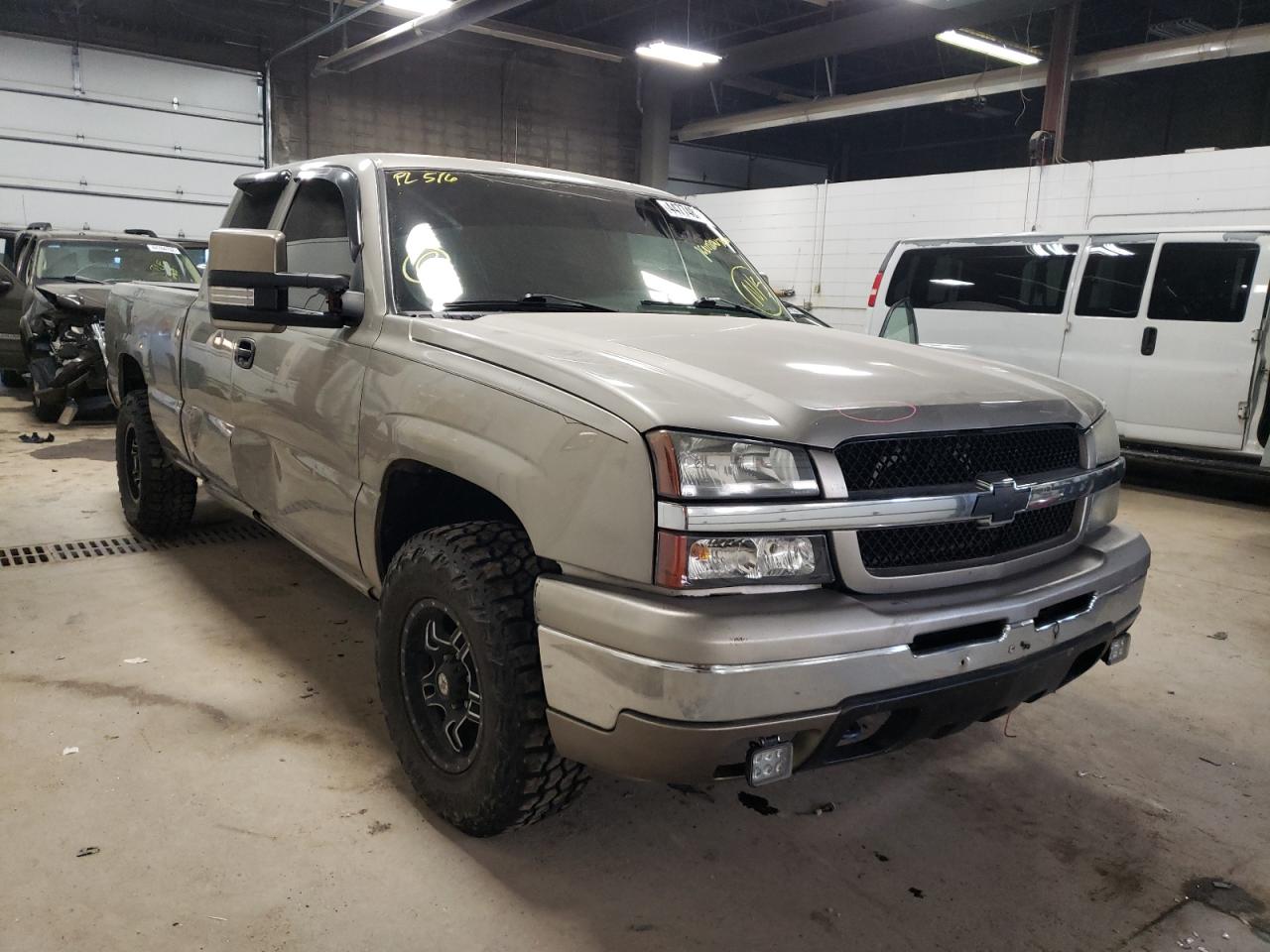 CHEVROLET SILVERADO 2003 z numerem VIN 2GCEK19V231234380 - Zdjęcie z aukcji
