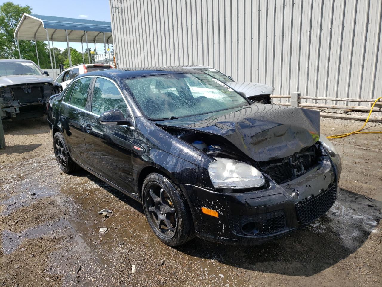 Photo 1 from auction – 2007 VOLKSWAGEN JETTA WOLF with VIN 3VWEG81K67M186101