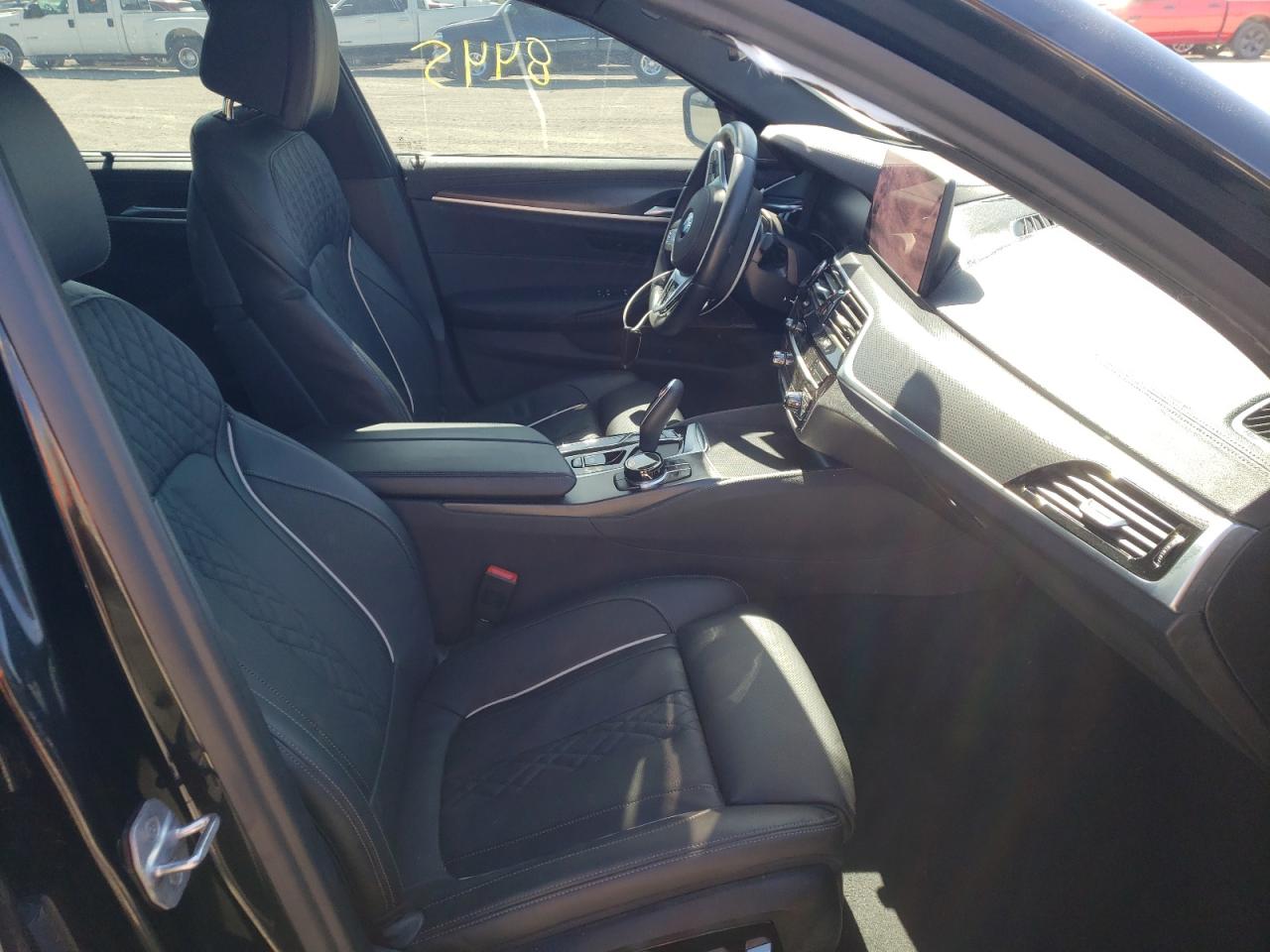 Photo 5 from auction – 2021 BMW M550XI with VIN WBA13BK01MCF24072