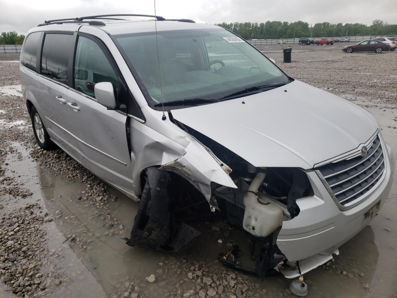 Photo 1 from auction – 2010 CHRYSLER TOWN & COU with VIN 2A4RR5D11AR463635