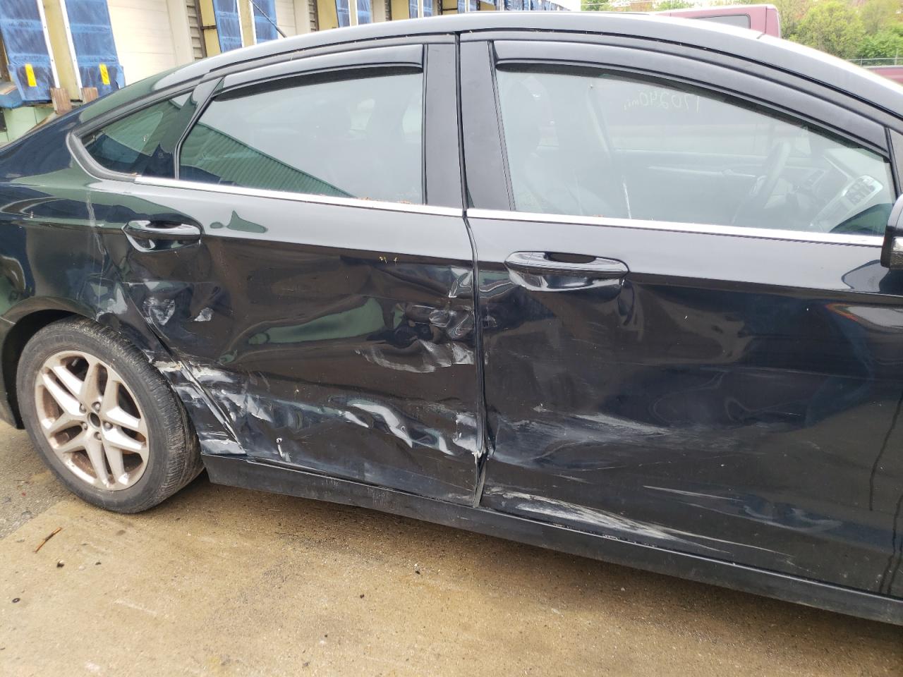 Photo 9 from auction – 2013 FORD FUSION SE with VIN 3FA6P0HR3DR321017