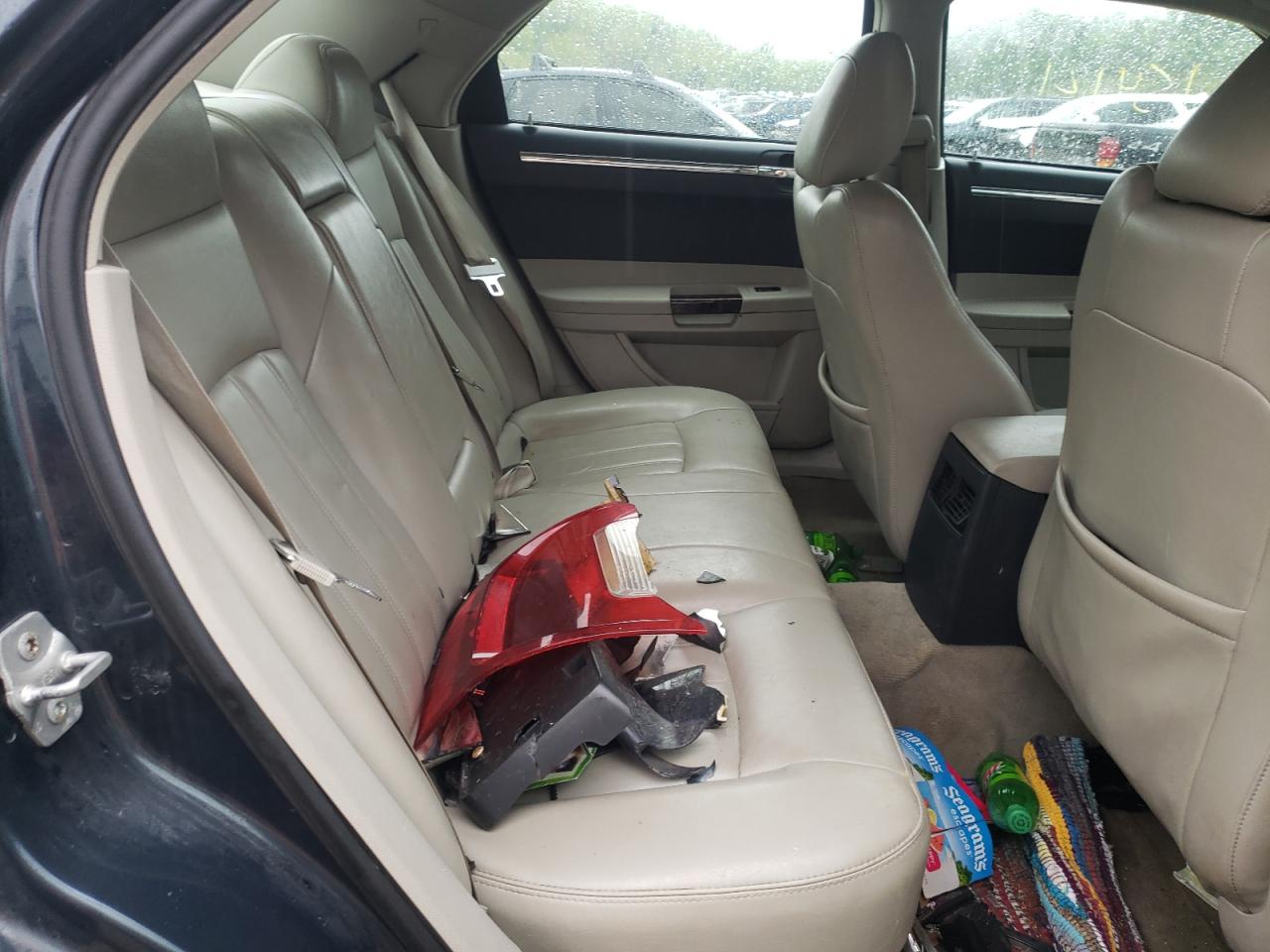Photo 6 from auction – 2007 CHRYSLER 300C with VIN 2C3LK63H37H807618