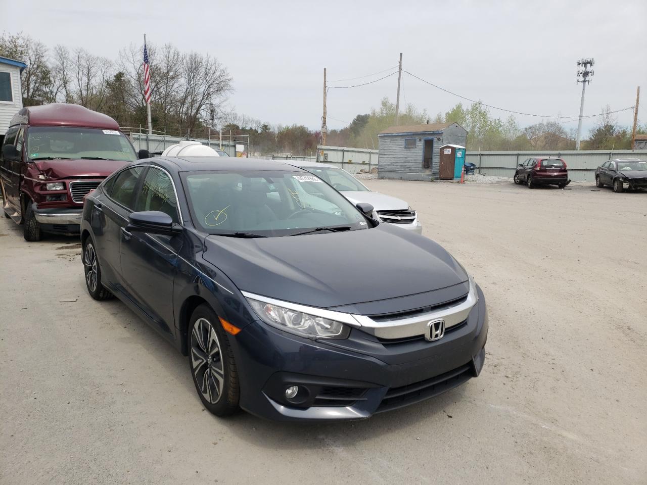 HONDA CIVIC EXL 2017 with VIN 2HGFC1F72HH656219 - Photo from auction