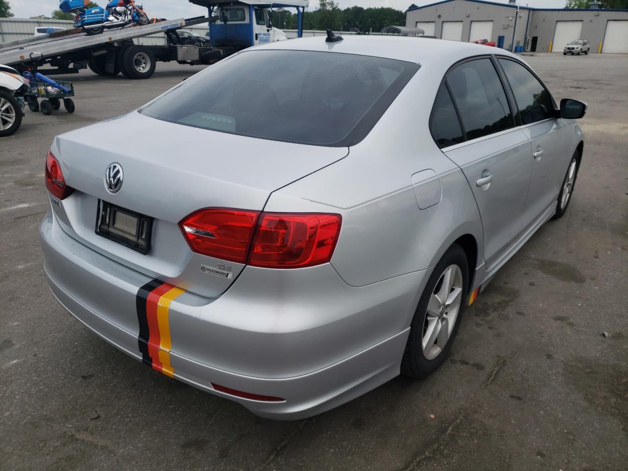 Photo 4 from auction – 2014 VOLKSWAGEN JETTA SE with VIN 3VWD07AJ2EM428879