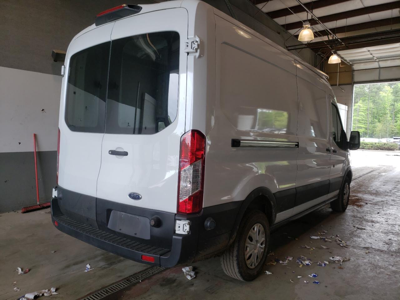 Photo 4 from auction – 2019 FORD TRANSIT T- with VIN 1FTYR2CM1KKA88874