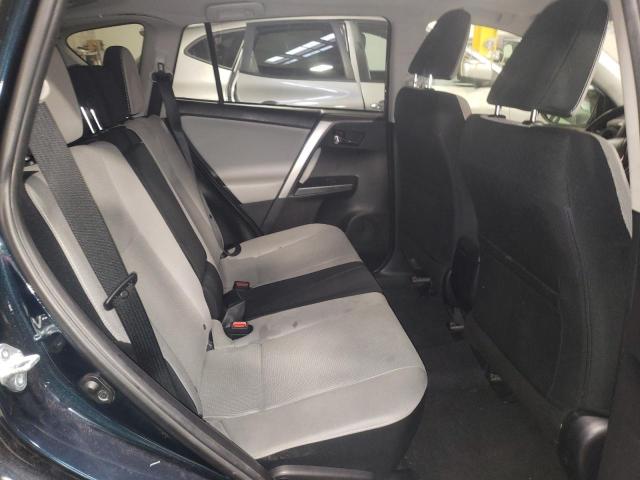 Photo 6 from auction – 2017 TOYOTA RAV4 XLE with VIN JTMRFREV6HD205535