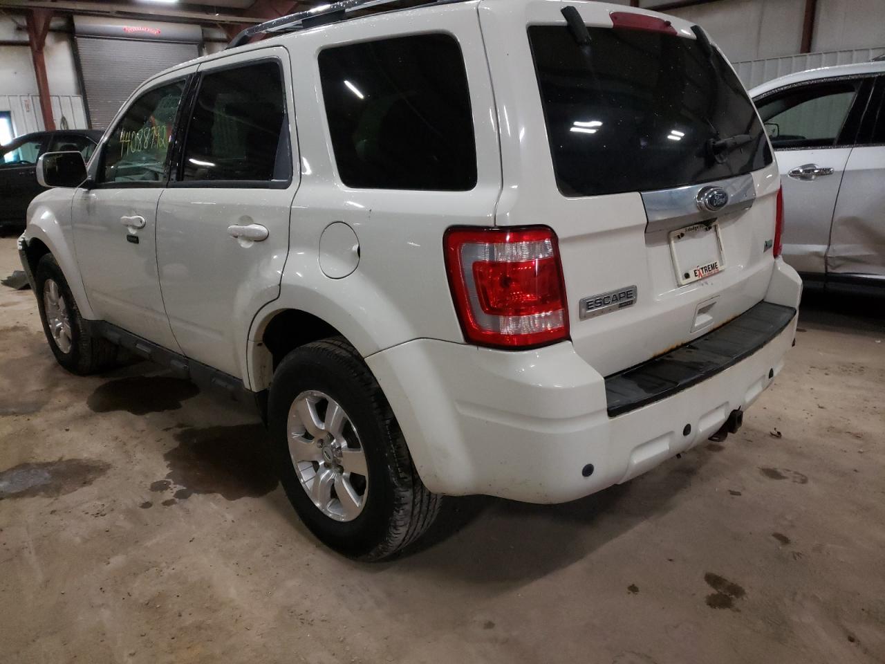 Photo 3 from auction – 2010 FORD ESCAPE LIM with VIN 1FMCU9EG1AKB29863