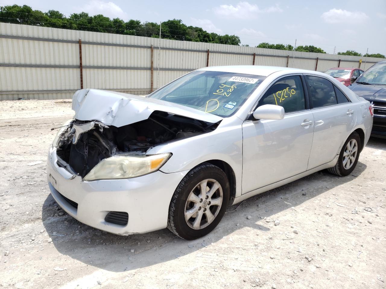 Фото 2 с аукциона – 2011 TOYOTA CAMRY BASE с VIN 4T4BF3EK1BR104285