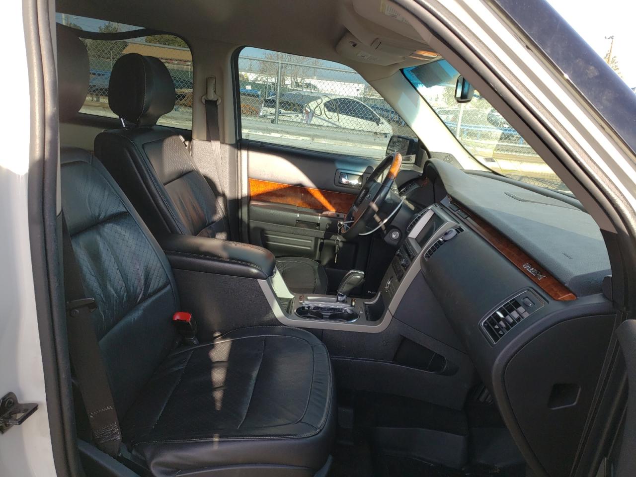 Photo 5 from auction – 2011 FORD FLEX LIMIT with VIN 2FMHK6DC7BBD19834