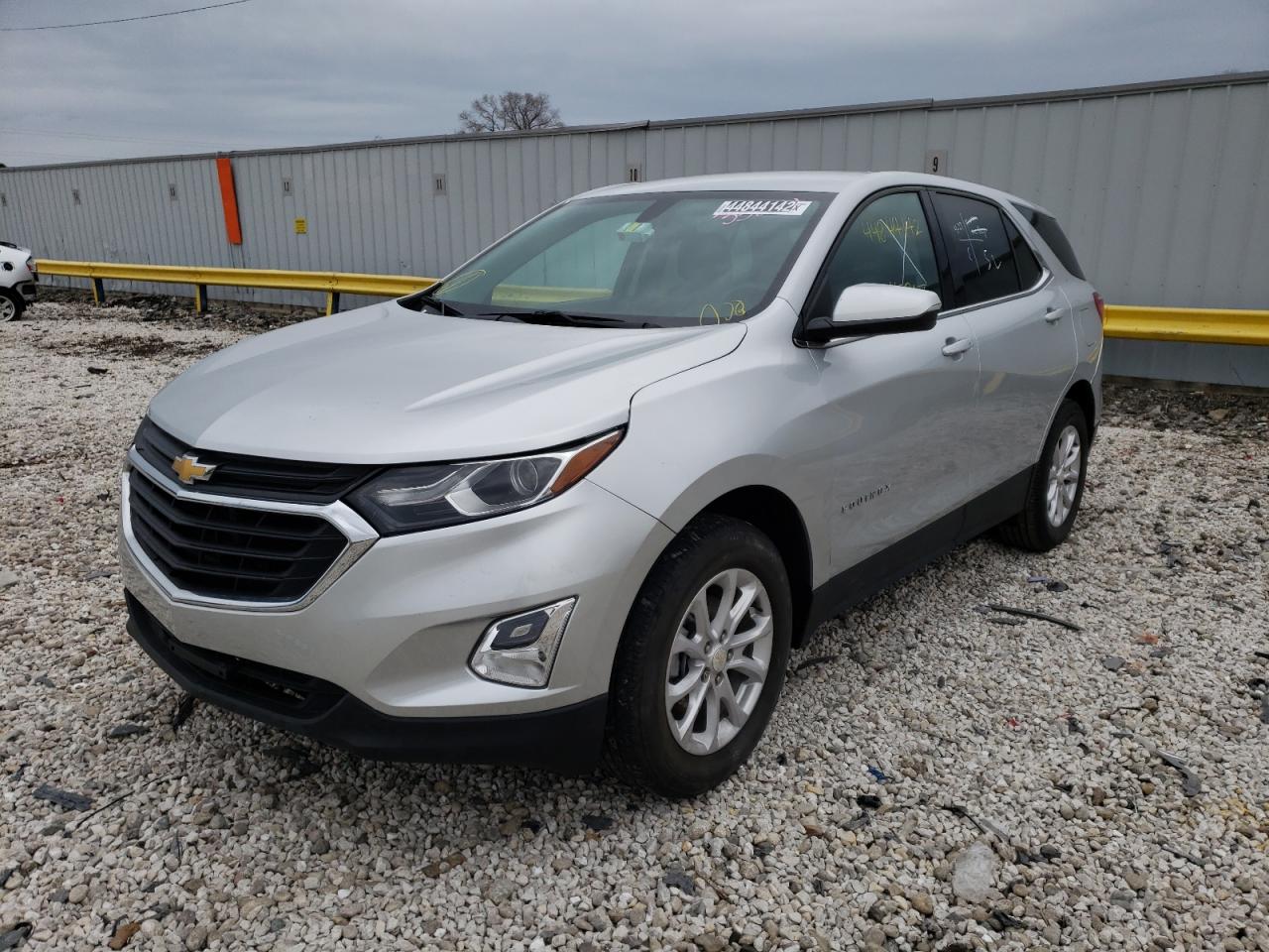 Photo 2 from auction – 2018 CHEVROLET EQUINOX LT with VIN 3GNAXSEV3JL338181