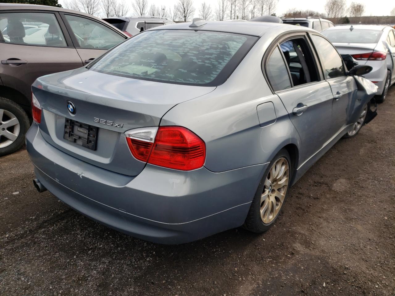 Photo 4 from auction – 2006 BMW 325 XI with VIN WBAVD13566KV00665