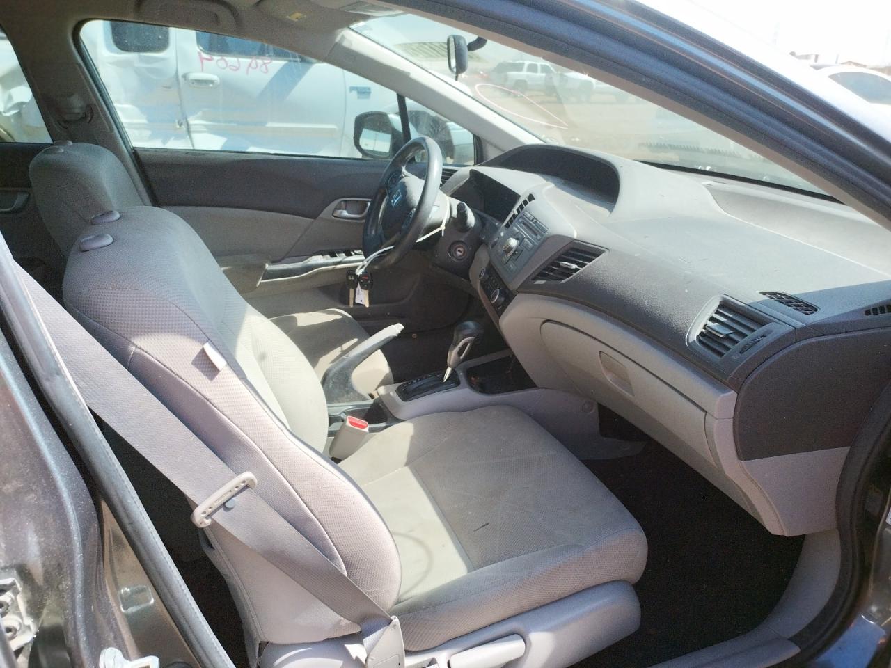 Photo 5 from auction – 2012 HONDA CIVIC LX with VIN 19XFB2F56CE090379