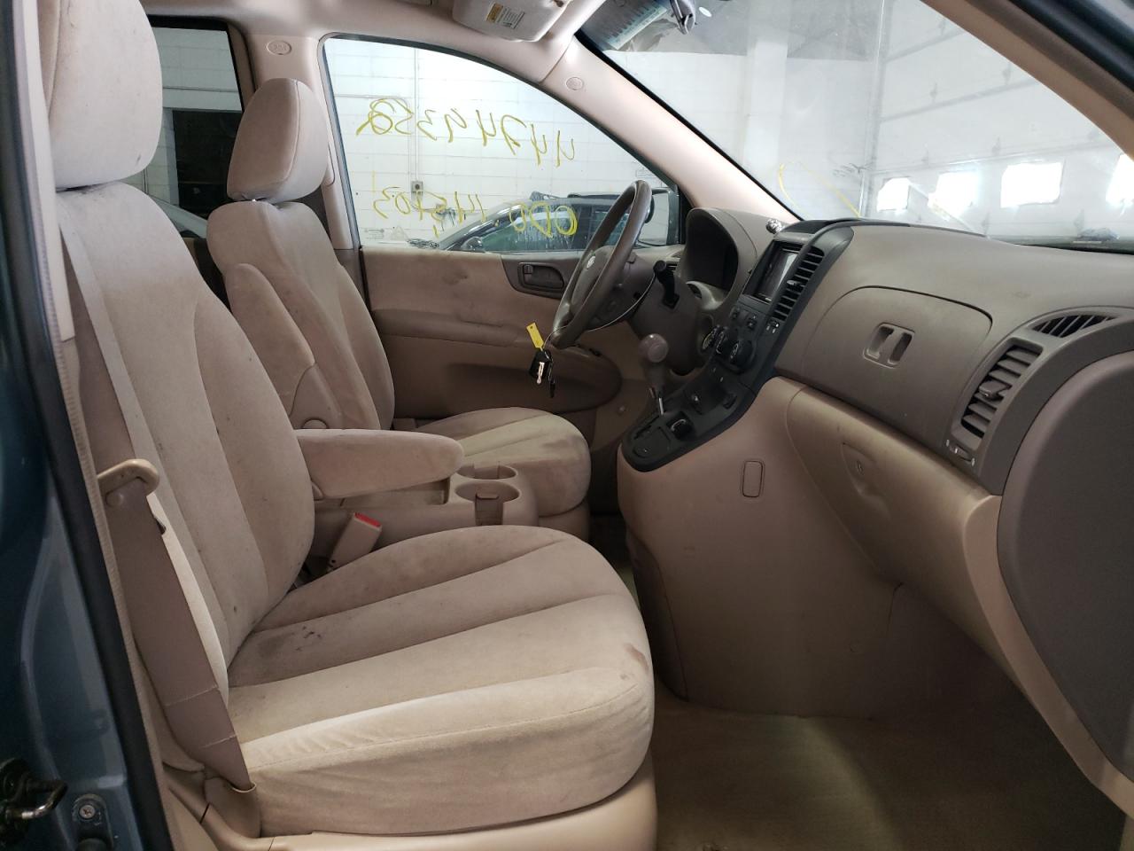 Photo 5 from auction – 2006 KIA SEDONA EX with VIN KNDMB233666080133