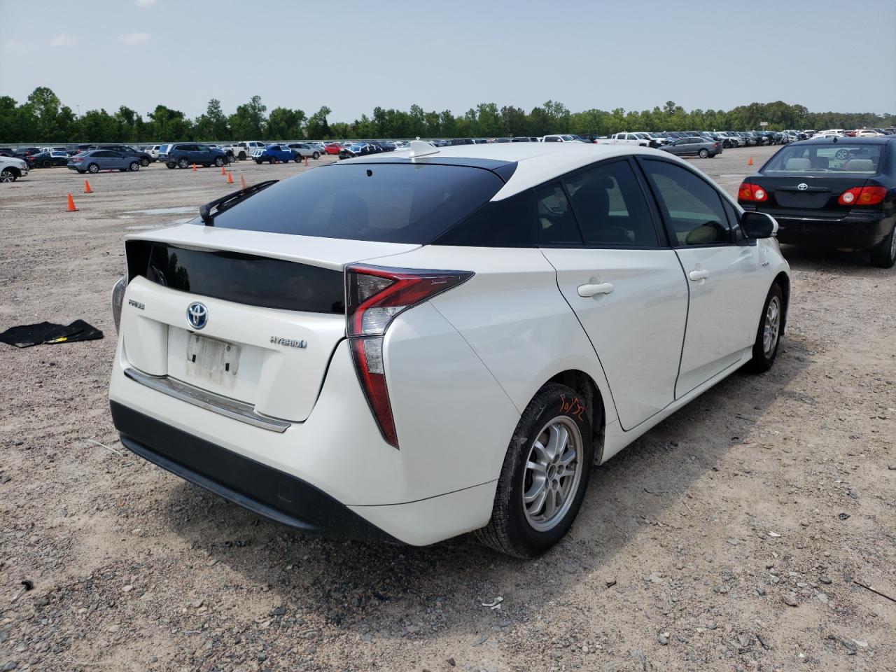 Photo 4 from auction – 2016 TOYOTA PRIUS with VIN JTDKBRFU7G3506418