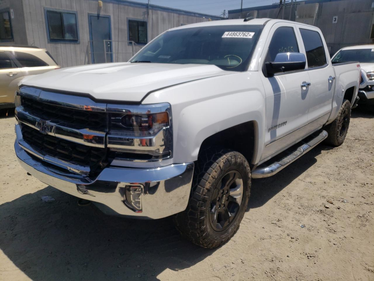Photo 2 from auction – 2018 CHEVROLET SILVERADO with VIN 3GCUKSEC0JG471153