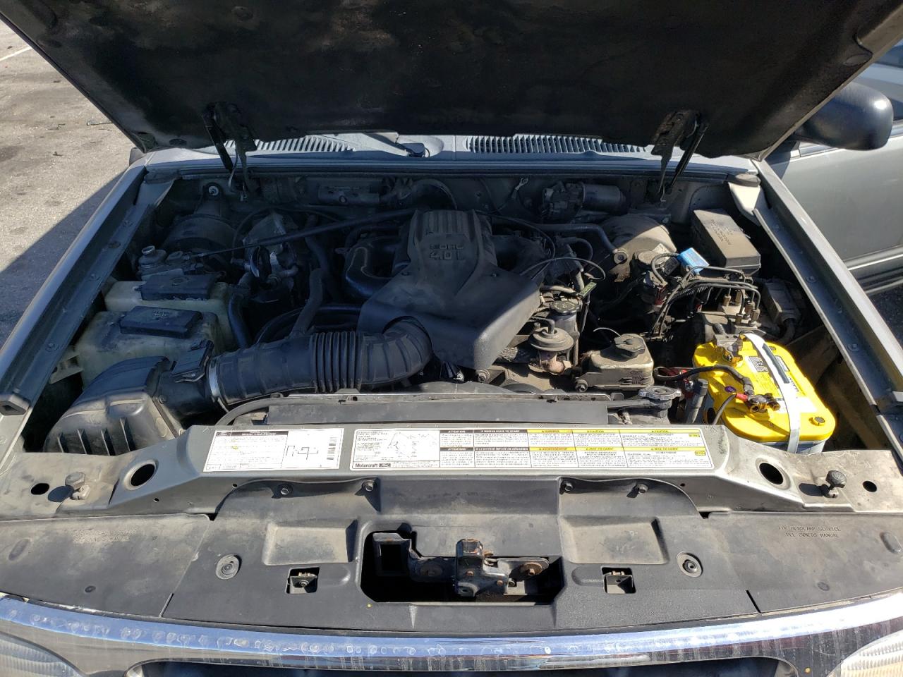 Photo 7 from auction – 2000 FORD EXPLORER E with VIN 1FMZU74E6YZB00617