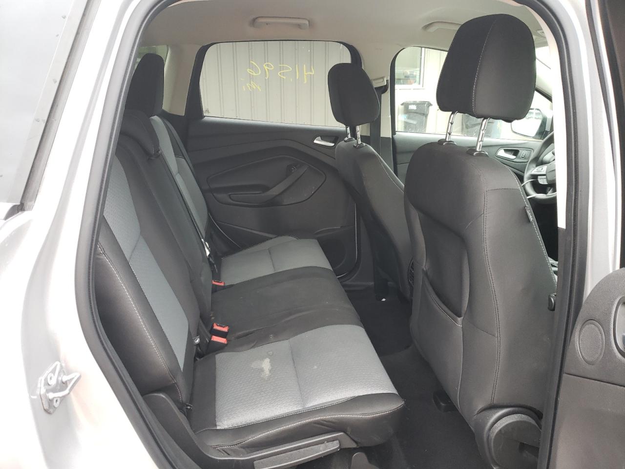 Photo 6 from auction – 2017 FORD ESCAPE SE with VIN 1FMCU9GD4HUC46239