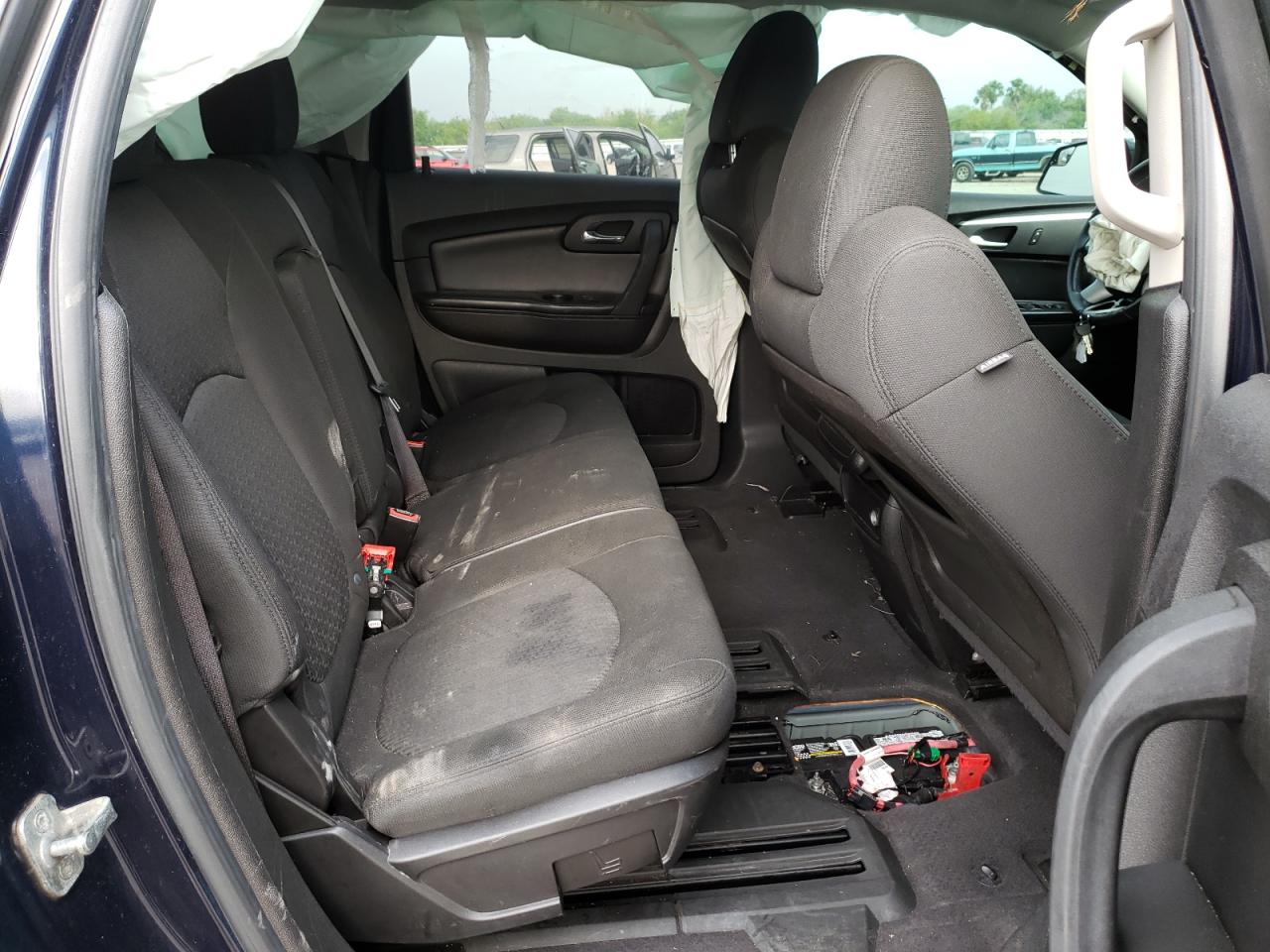 Photo 6 from auction – 2011 CHEVROLET TRAVERSE L with VIN 1GNKRGED3BJ171784