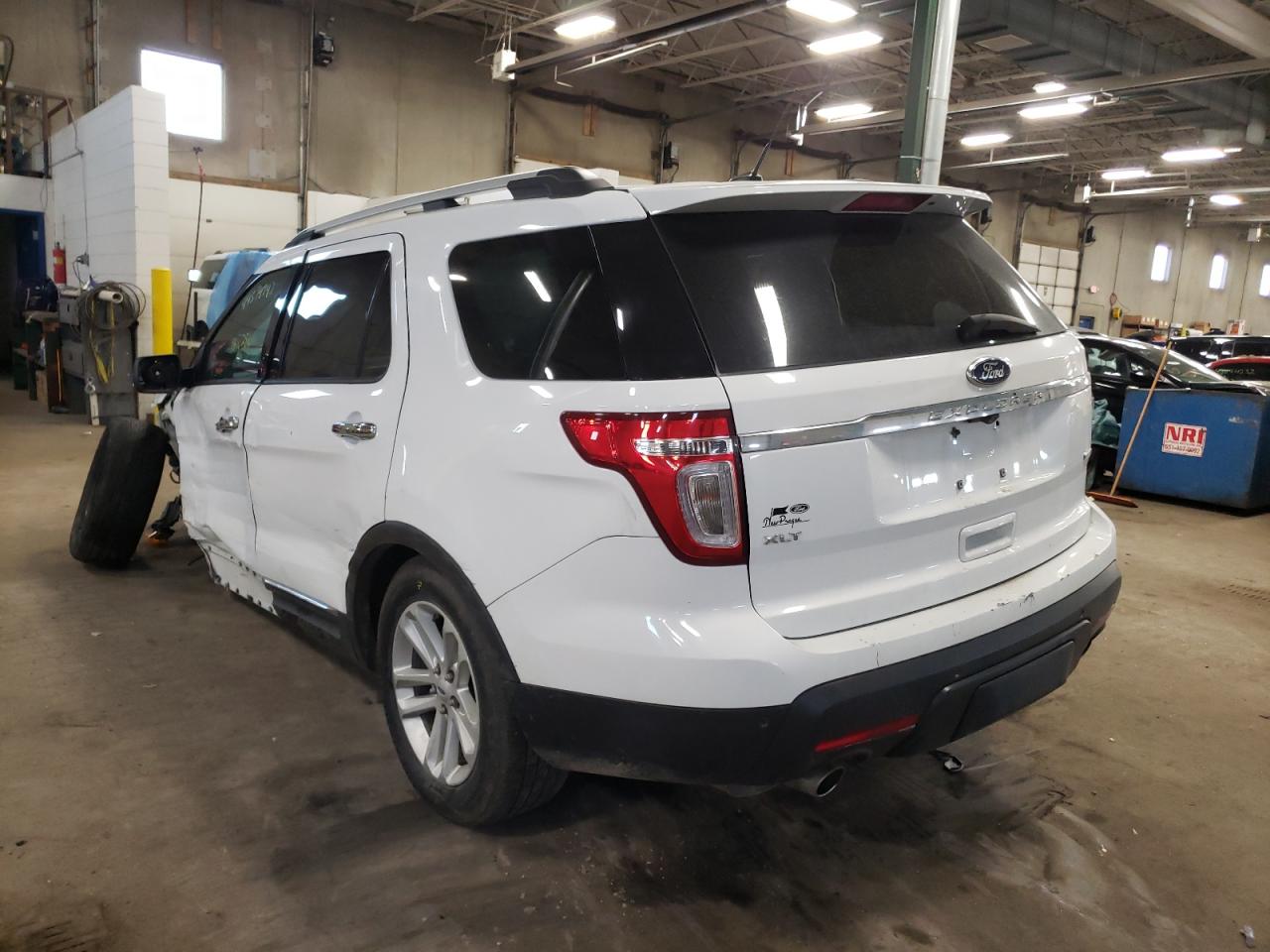 Photo 3 from auction – 2015 FORD EXPLORER X with VIN 1FM5K8D81FGA93329