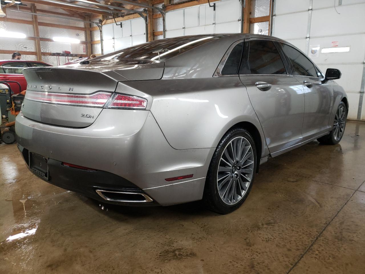 Photo 4 from auction – 2016 LINCOLN MKZ HYBRID with VIN 3LN6L2LU1GR607719