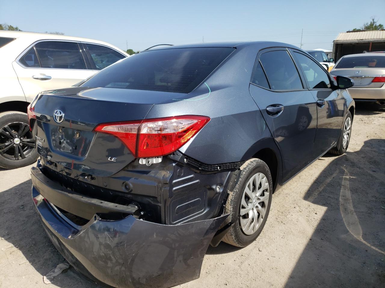 Photo 4 from auction – 2018 TOYOTA COROLLA L with VIN 2T1BURHE8JC026502