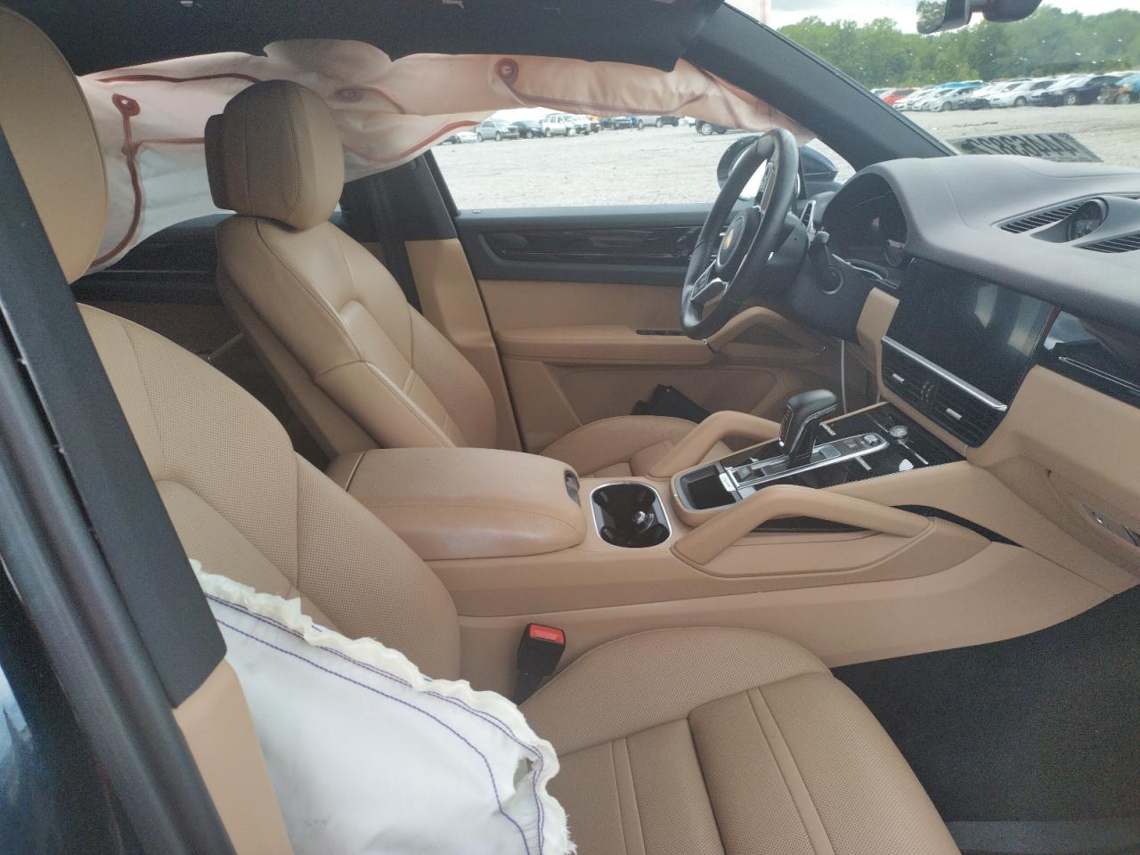 Photo 5 from auction – 2019 PORSCHE CAYENNE with VIN WP1AA2AY9KDA18993