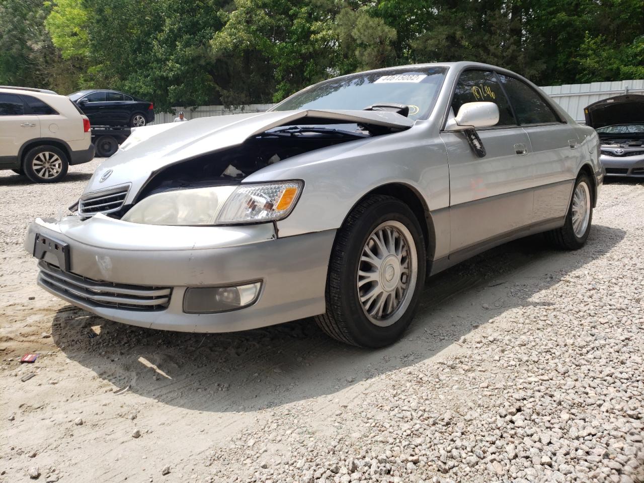 Фото 2 с аукциона – 2001 LEXUS ES 300 с VIN JT8BF28G710298647