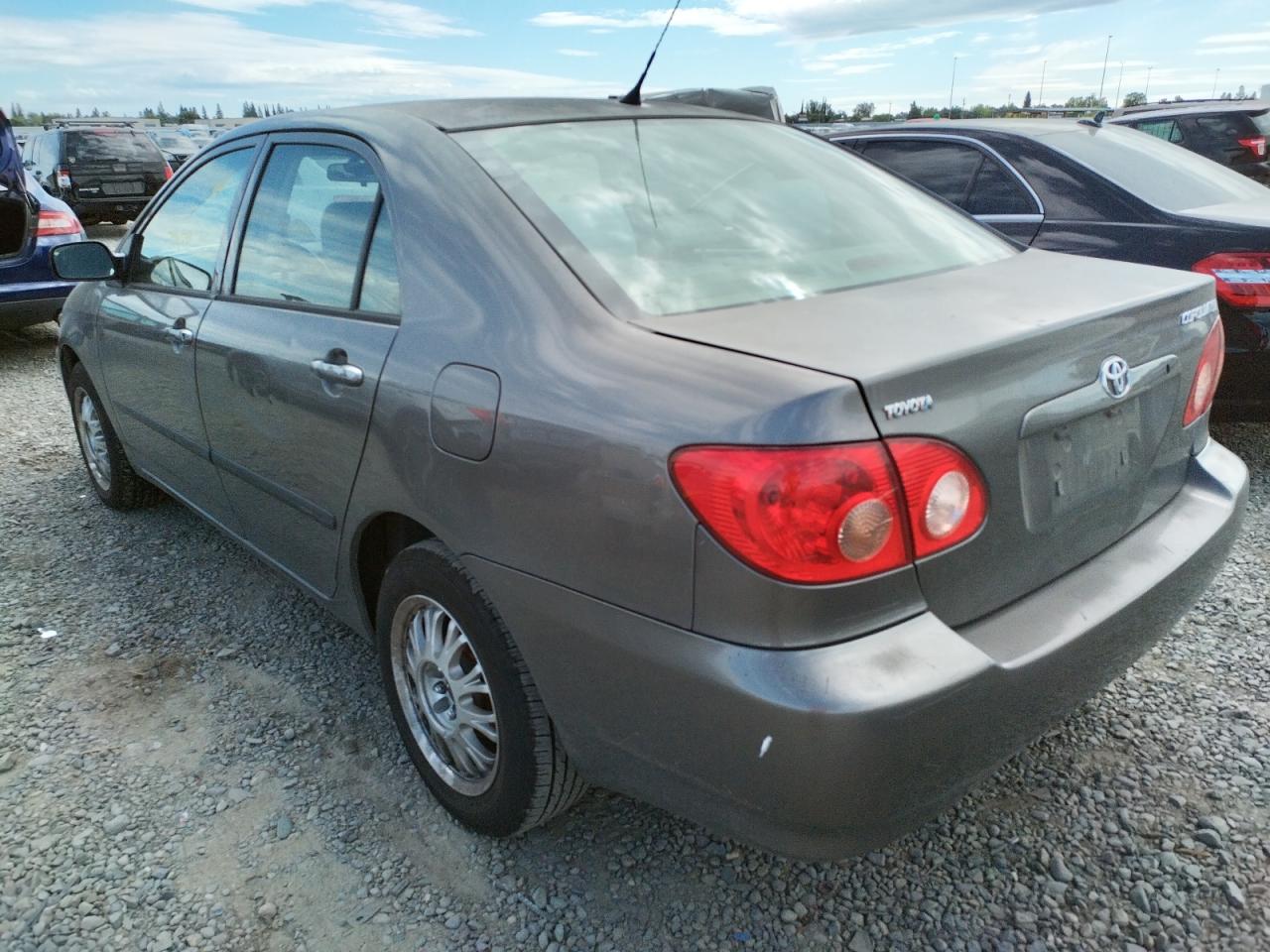 Photo 3 from auction – 2005 TOYOTA COROLLA CE with VIN 1NXBR32E35Z544352