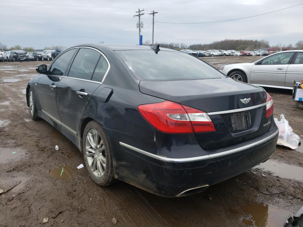 Photo 3 from auction – 2012 HYUNDAI GENESIS 4. with VIN KMHGC4DF1CU157864