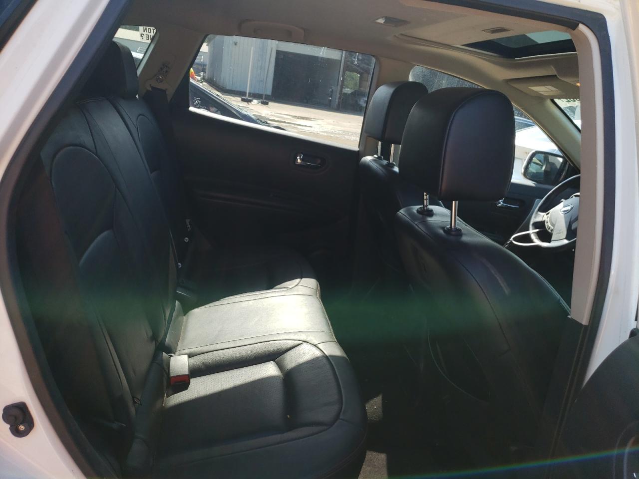 Photo 6 from auction – 2013 NISSAN ROGUE S with VIN JN8AS5MT7DW004280