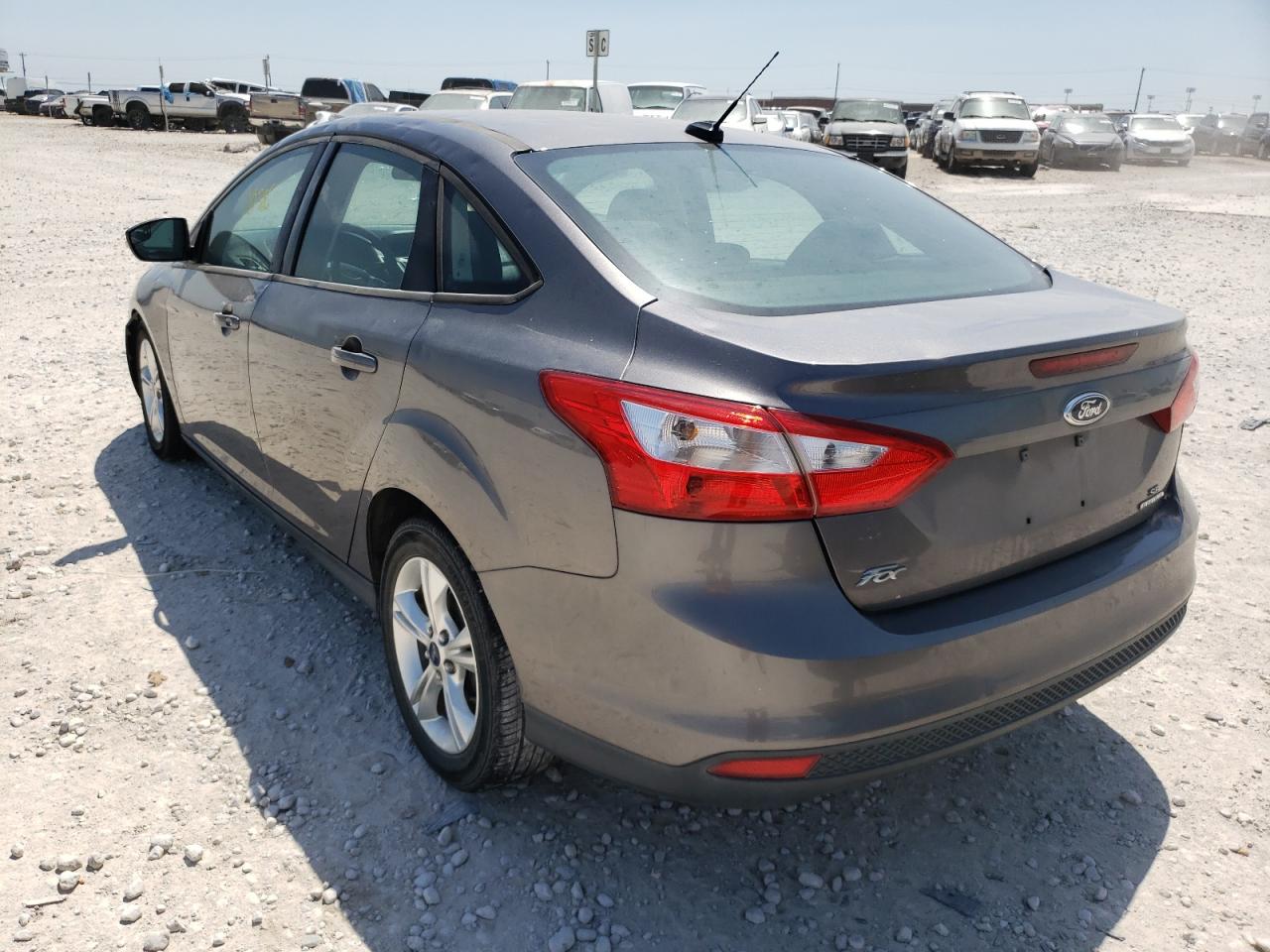 Photo 3 from auction – 2014 FORD FOCUS SE with VIN 1FADP3F28EL392809