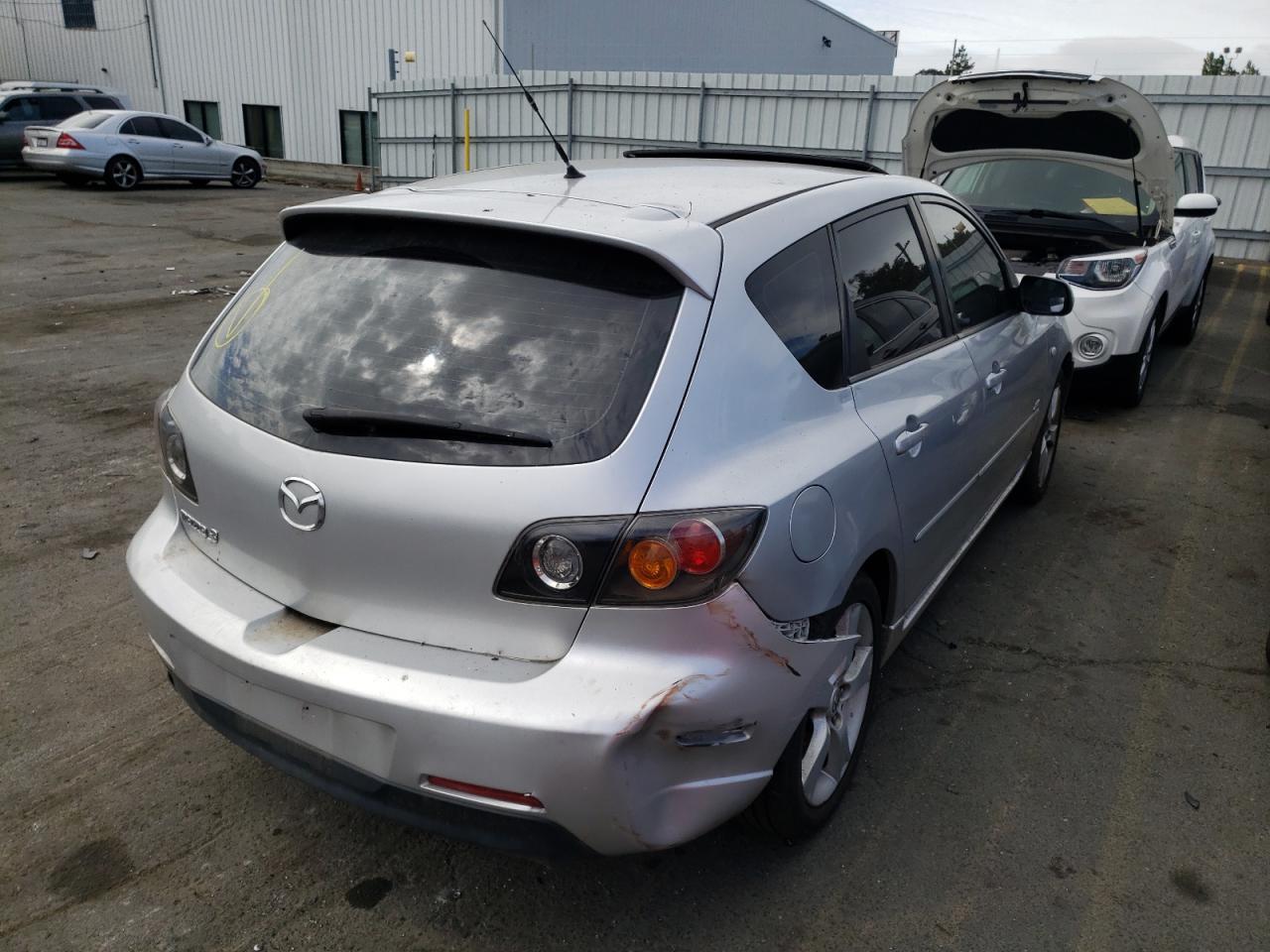 صورة رقم 4 من المزاد - 2006 MAZDA MAZDA3 مع VIN JM1BK344X61525801