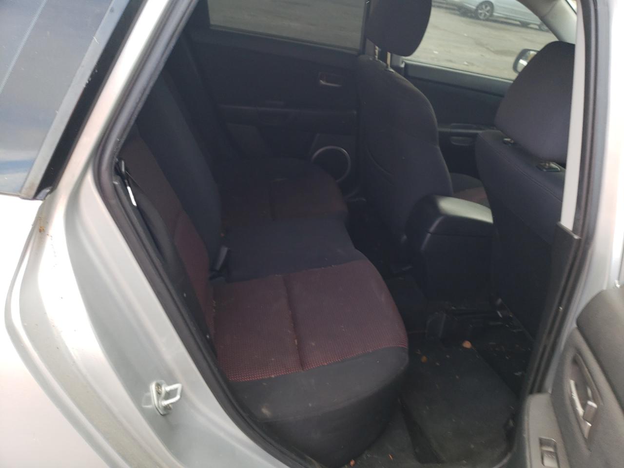 Photo 6 from auction – 2006 MAZDA MAZDA3 with VIN JM1BK344X61525801