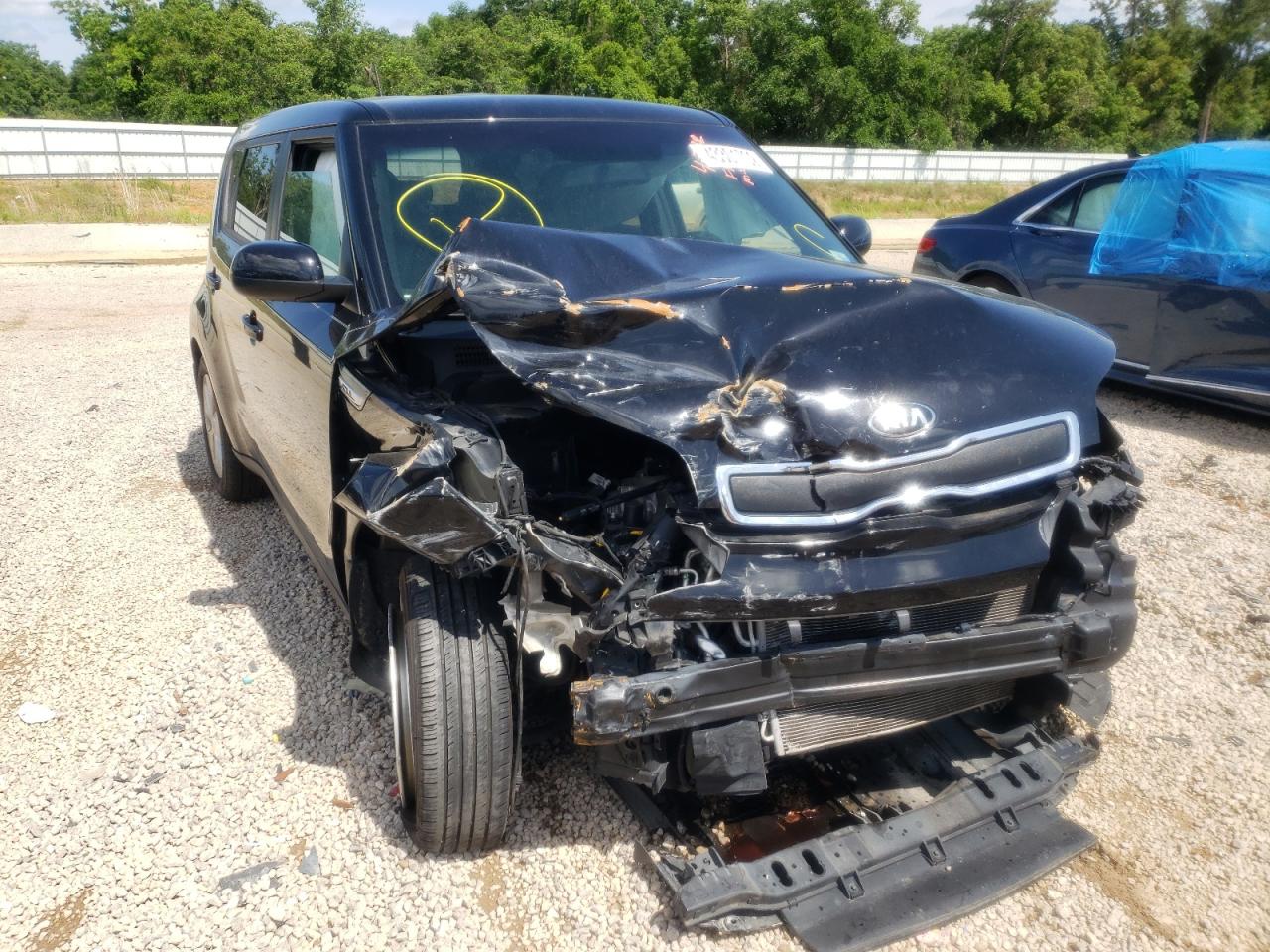 KIA SOUL 2016 with VIN KNDJN2A2XG7405138 - Photo from auction