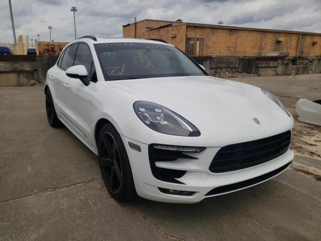 PORSCHE MACAN GTS 2017 مع رقم تعريف المركبة WP1AG2A54HLB55634 - صورة من المزاد