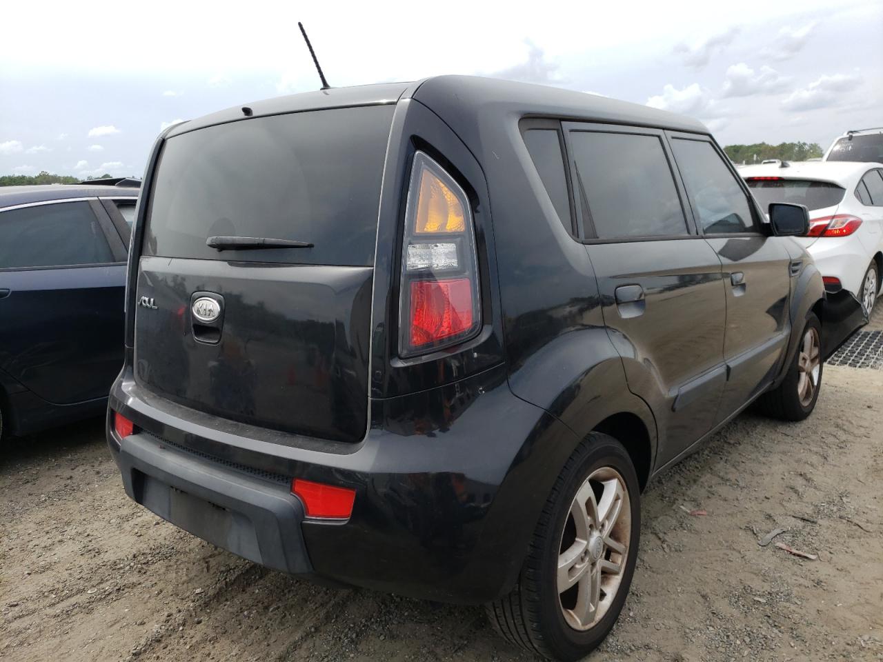 Photo 4 from auction – 2010 KIA SOUL + with VIN KNDJT2A27A7032413