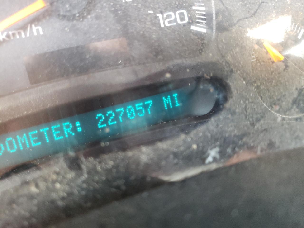 Photo 18 from auction – 2003 CHEVROLET SILVERADO with VIN 2GCEC19X631369103