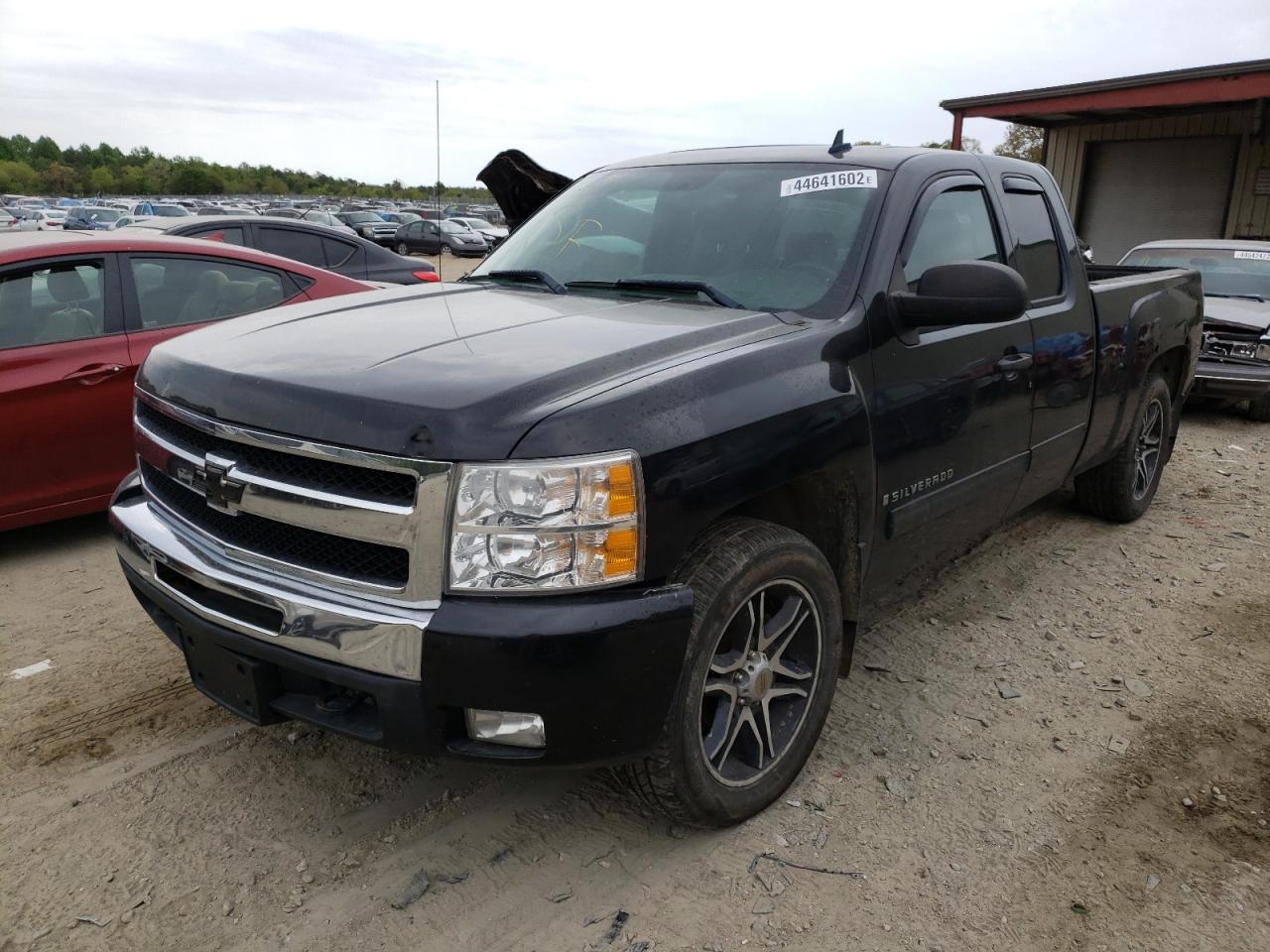 Photo 2 from auction – 2009 CHEVROLET SILVERADO with VIN 1GCEK29009Z168597