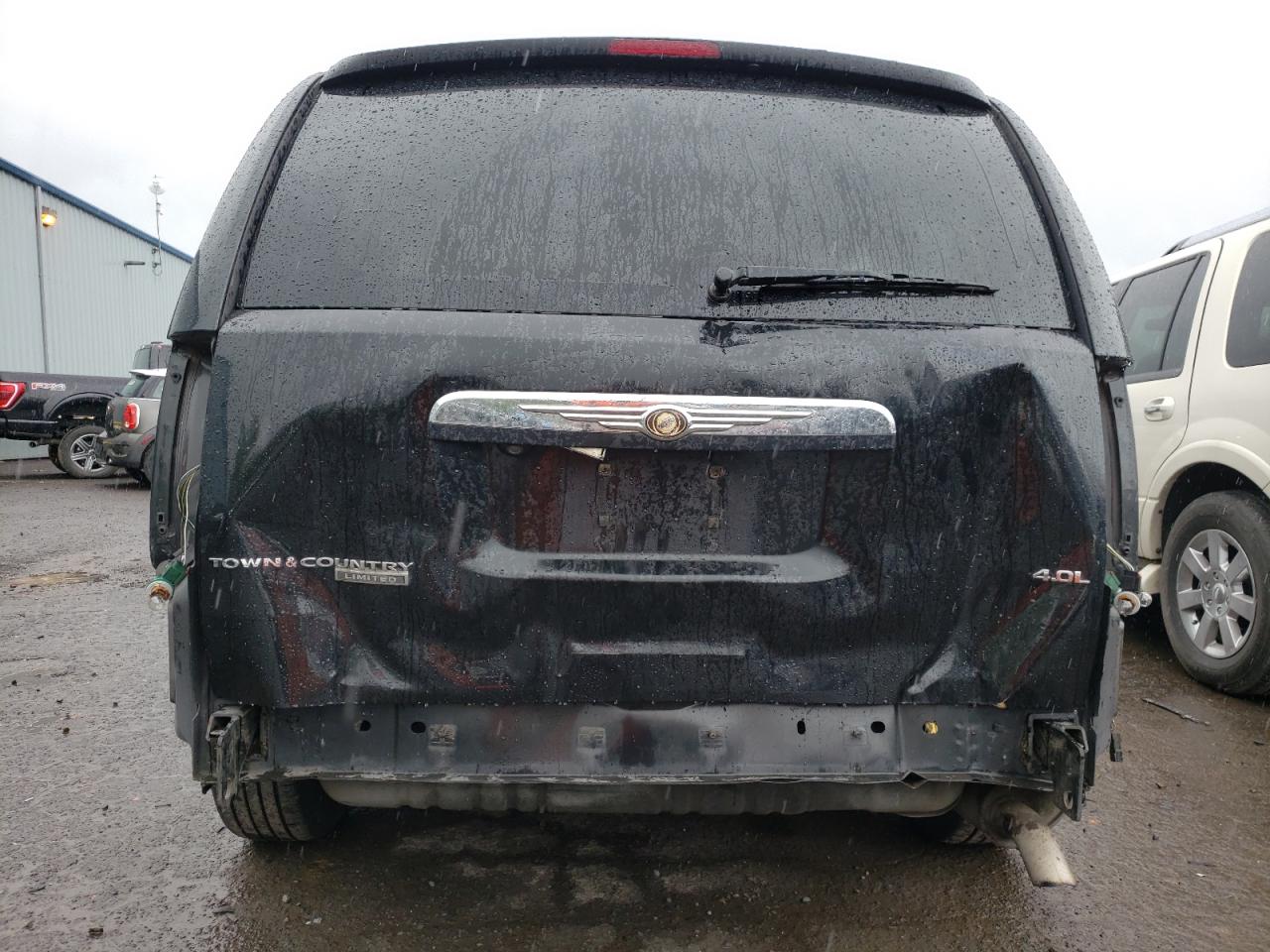 Photo 9 from auction – 2008 CHRYSLER TOWN & COU with VIN 2A8HR64X28R827124