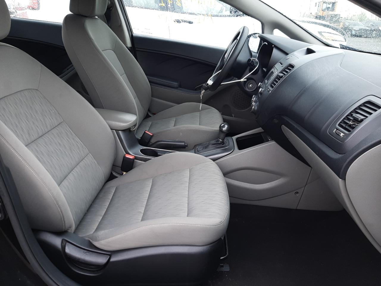 Photo 5 from auction – 2015 KIA FORTE LX with VIN KNAFK4A65F5411112