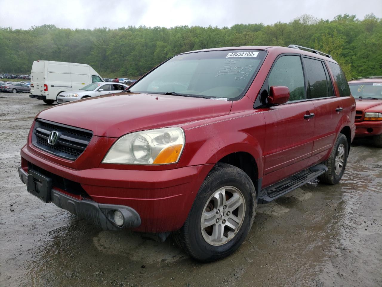 Photo 2 from auction – 2005 HONDA PILOT EXL with VIN 2HKYF18755H538809