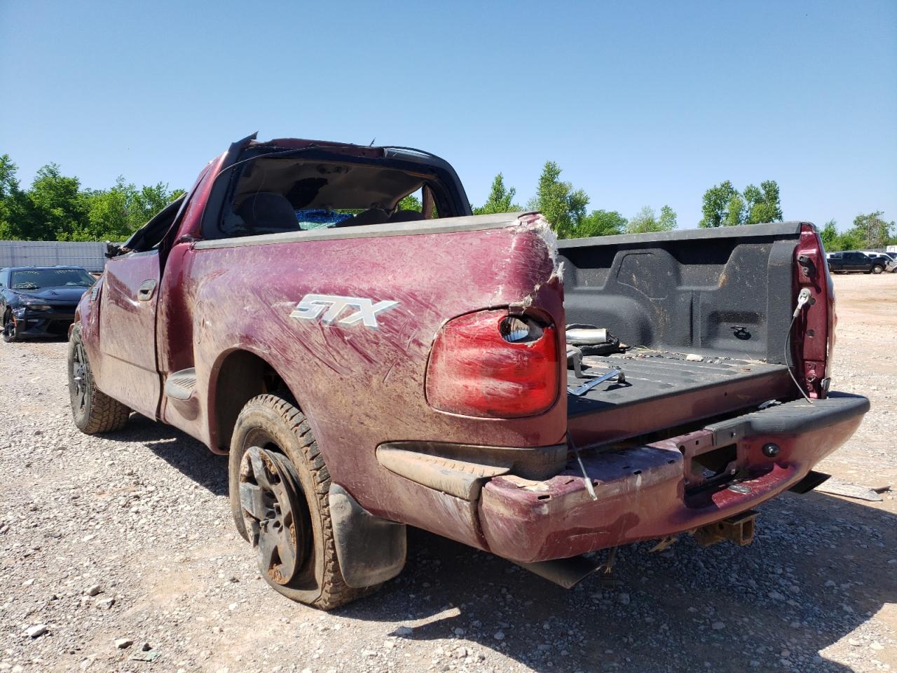 Photo 3 from auction – 2004 FORD F-150 HERI with VIN 2FTRF07W34CA01416