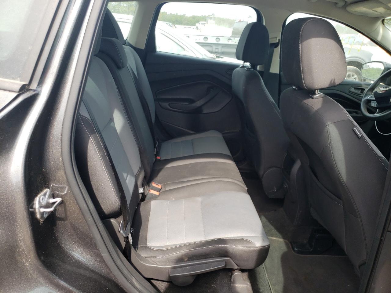 Photo 6 from auction – 2017 FORD ESCAPE S with VIN 1FMCU0F73HUA87835