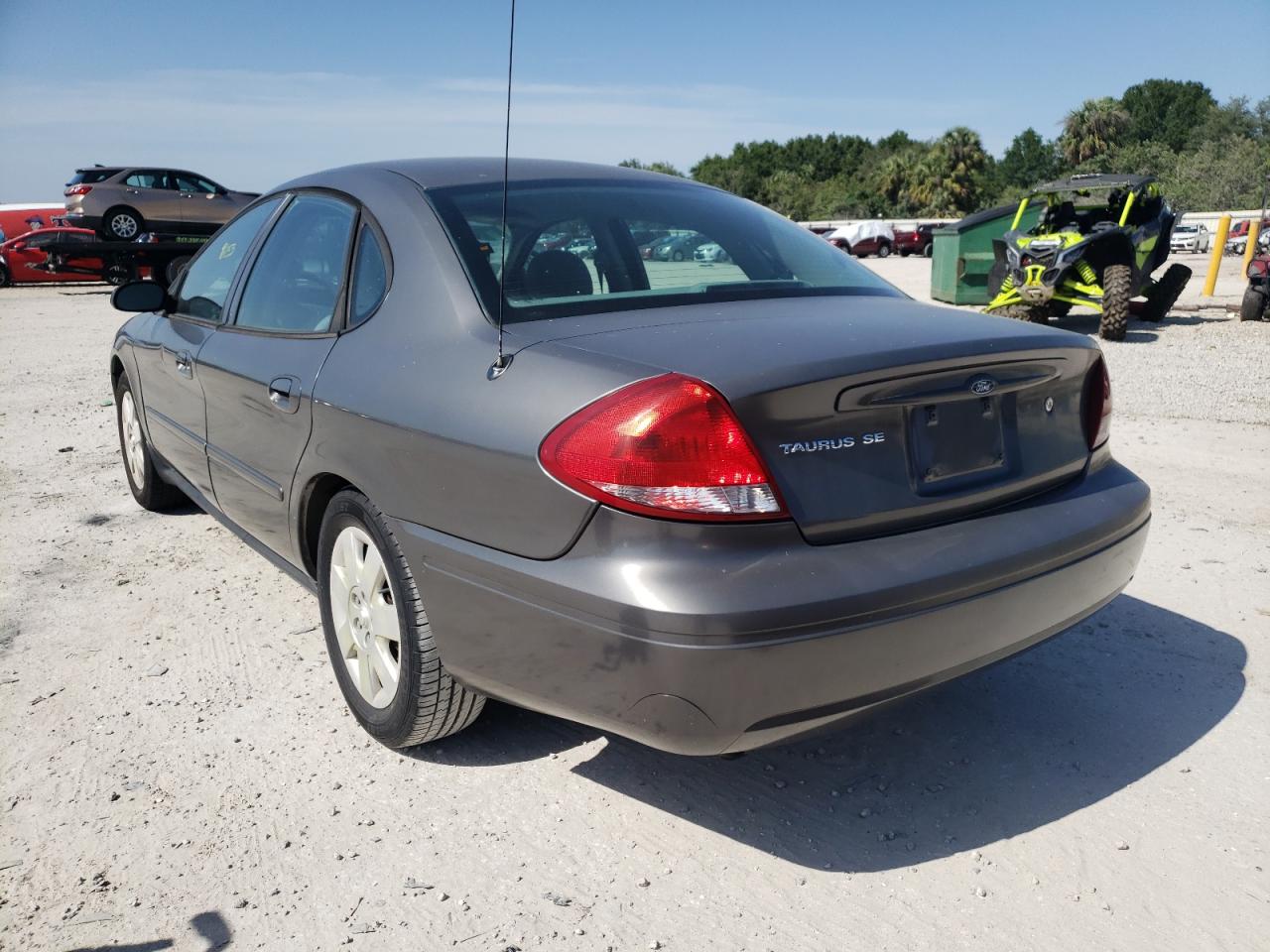 Photo 3 from auction – 2005 FORD TAURUS with VIN 1FAHP53245A123381