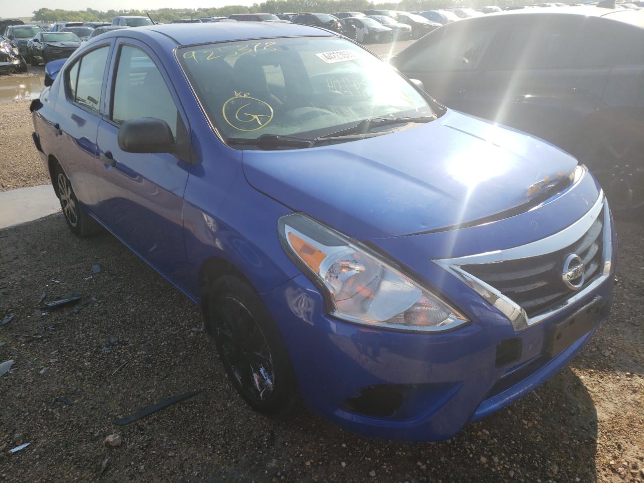 NISSAN VERSA S 2015 with VIN 3N1CN7AP2FL925378 - Photo from auction