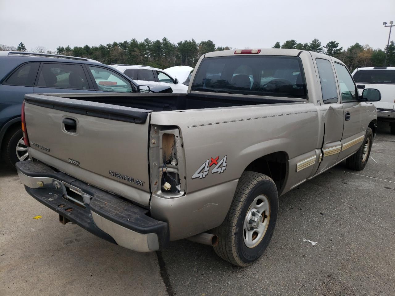Photo 4 from auction – 2001 CHEVROLET SILVERADO with VIN 2GCEK19V811362832