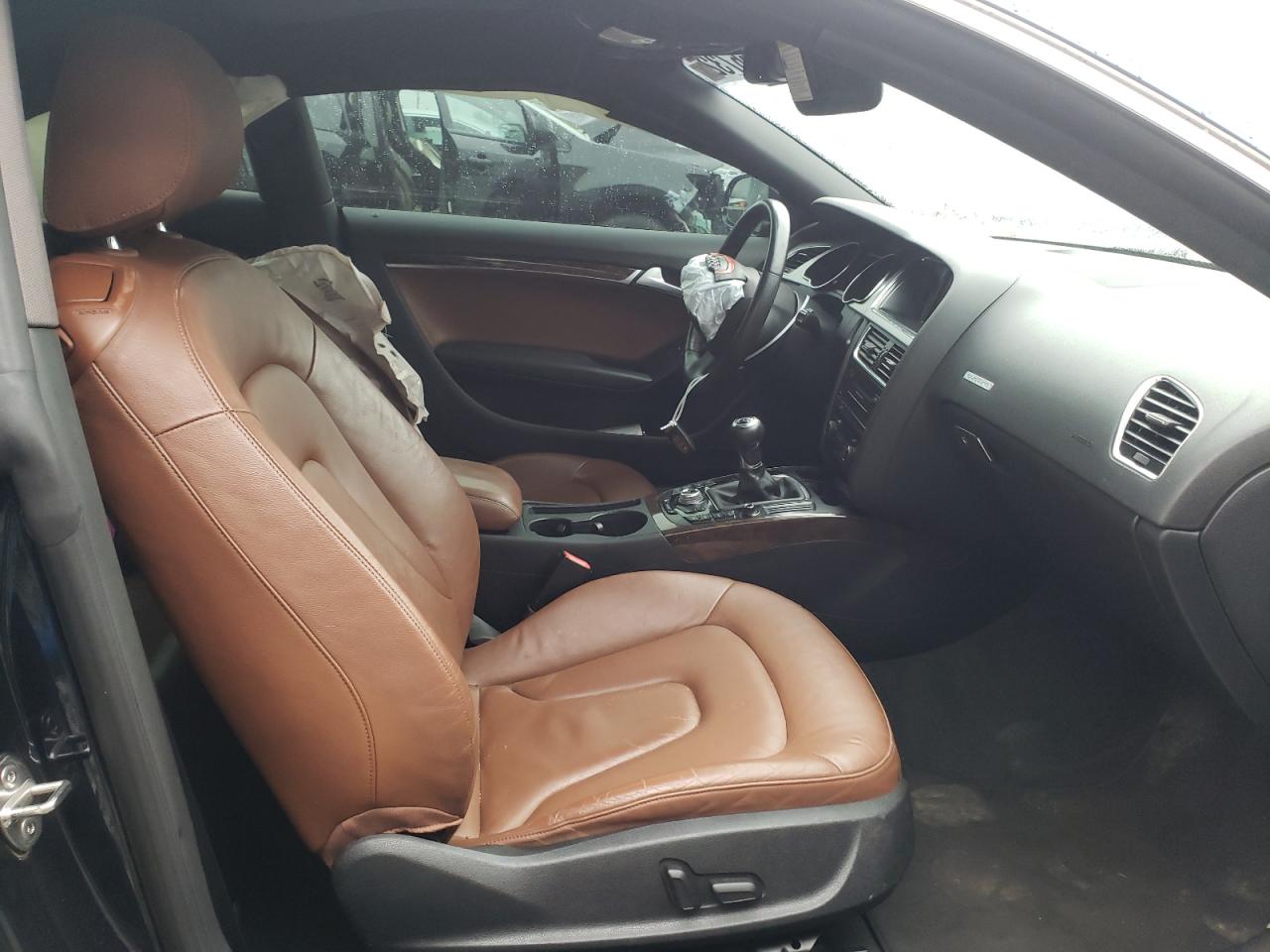 Photo 5 from auction – 2011 AUDI A5 PREMIUM with VIN WAURFAFR3BA015068