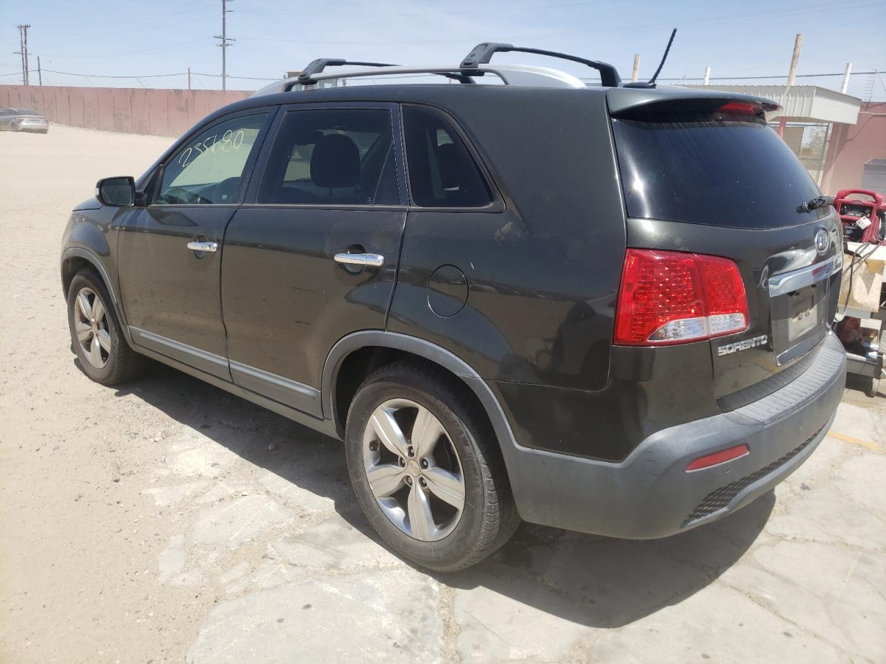 Photo 3 from auction – 2012 KIA SORENTO EX with VIN 5XYKU4A29CG305676